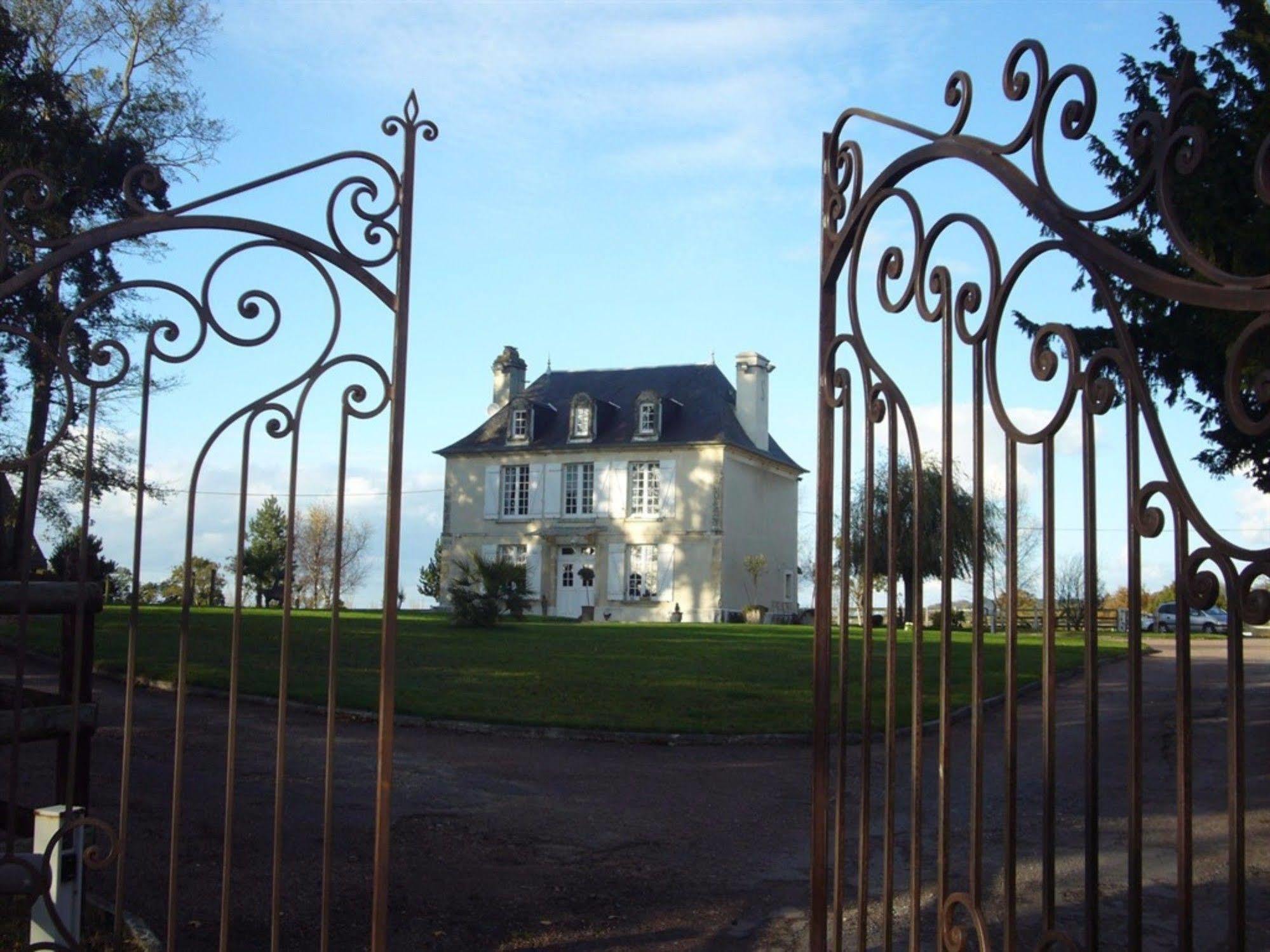 Domaine De La Mare Elan Hotel Périers-en-Auge Екстериор снимка